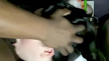 Redare Oooooooh, vedeta samantha mănâncă un cocoș negru