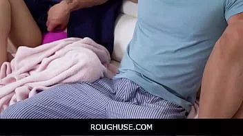 Играть Roughuse - застенчивый и распутный шаг Лилит Грейс, Райдер Рей