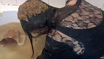 Jouer Omg fille gothique sexy enculée de crème anglaise et de sauce! (wam, humide et salissant)