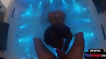 play Amataur thai couple fucing in a luxury jacuzzi bathtub