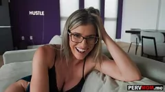 play Mama vitregă MILF neglijată, Cory Chase, primește o atenție extremă de la penisul mare al fiului vitreg