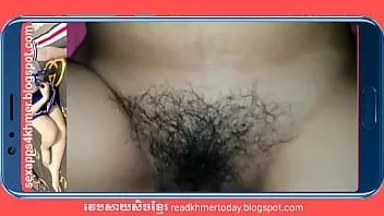 Putar Khmer suaminya memasukkan terong ke dalam vaginanya