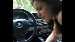 Abspielen Das erste Analerlebnis eines brünetten Teenagers im POV