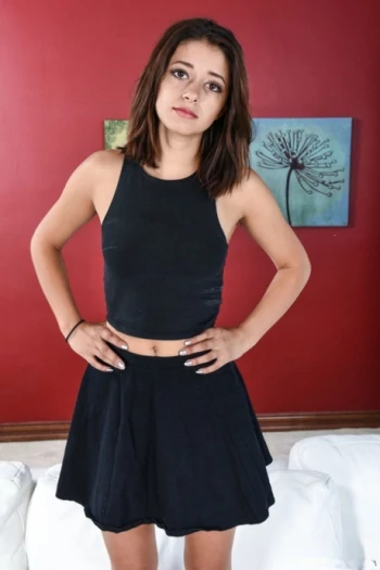 色情明星 Izzy Bell