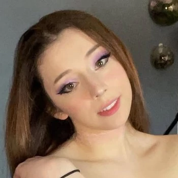 Bintang porno Lavender Snowe
