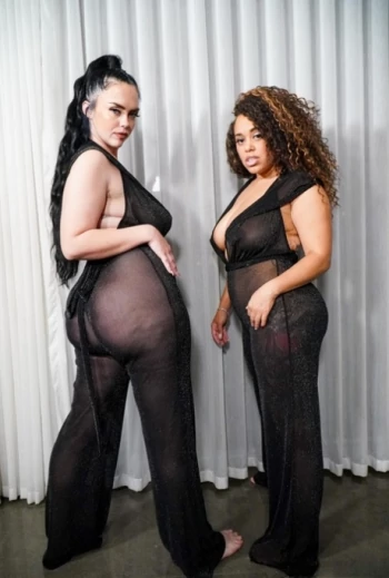 Pornostar Mone Divine