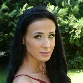 Pornoster Nicole Love
