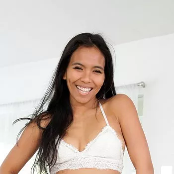 色情明星 Jada Kai