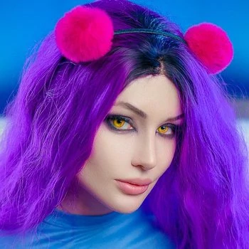 Pornstar Amber Hallibell