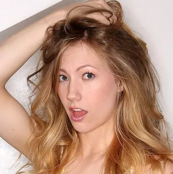 色情明星 Ivy Wolfe